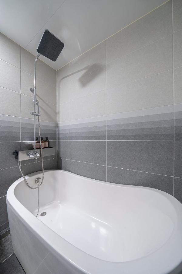 By Ths Valentine Hotel Incheon Siheung Zewnętrze zdjęcie